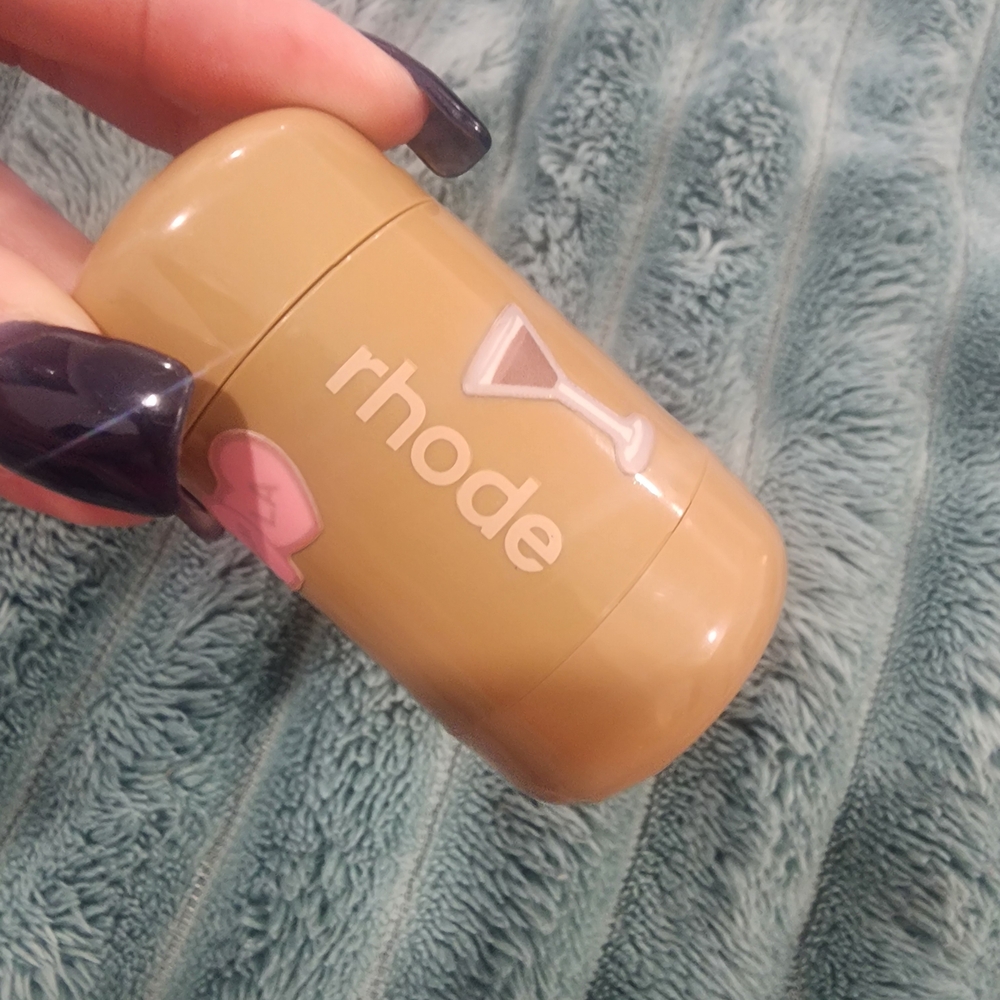 Rhode Date Cake Pocket Blush